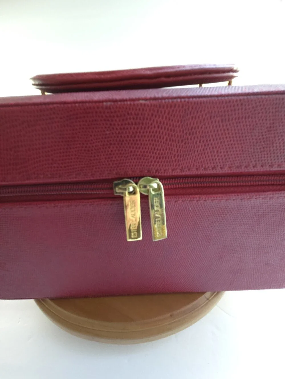 Estee Lauder Red Lizard Embossed Train Case Makeup Vanity Travel Bag Gold Tone